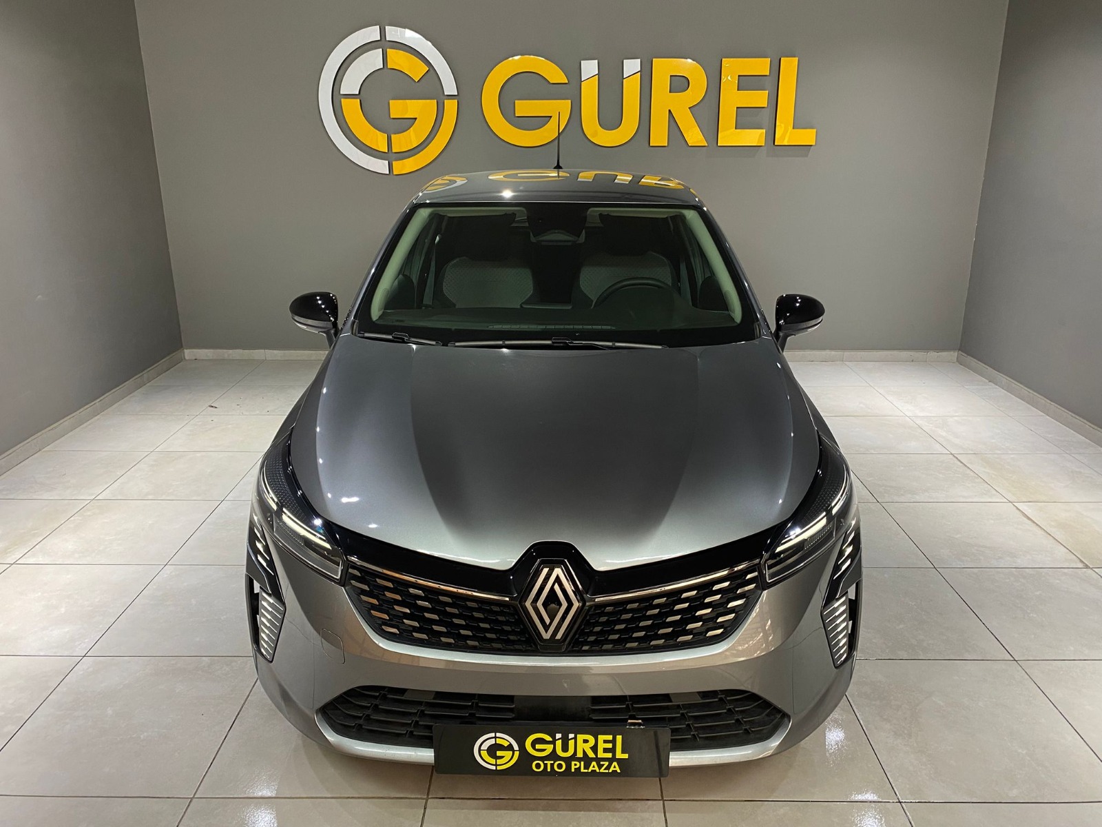 2024 Benzin Otomatik Renault Clio Gri Gürel Tasarım Aksesuar Otomotiv San. Tic. Ltd. Şti.