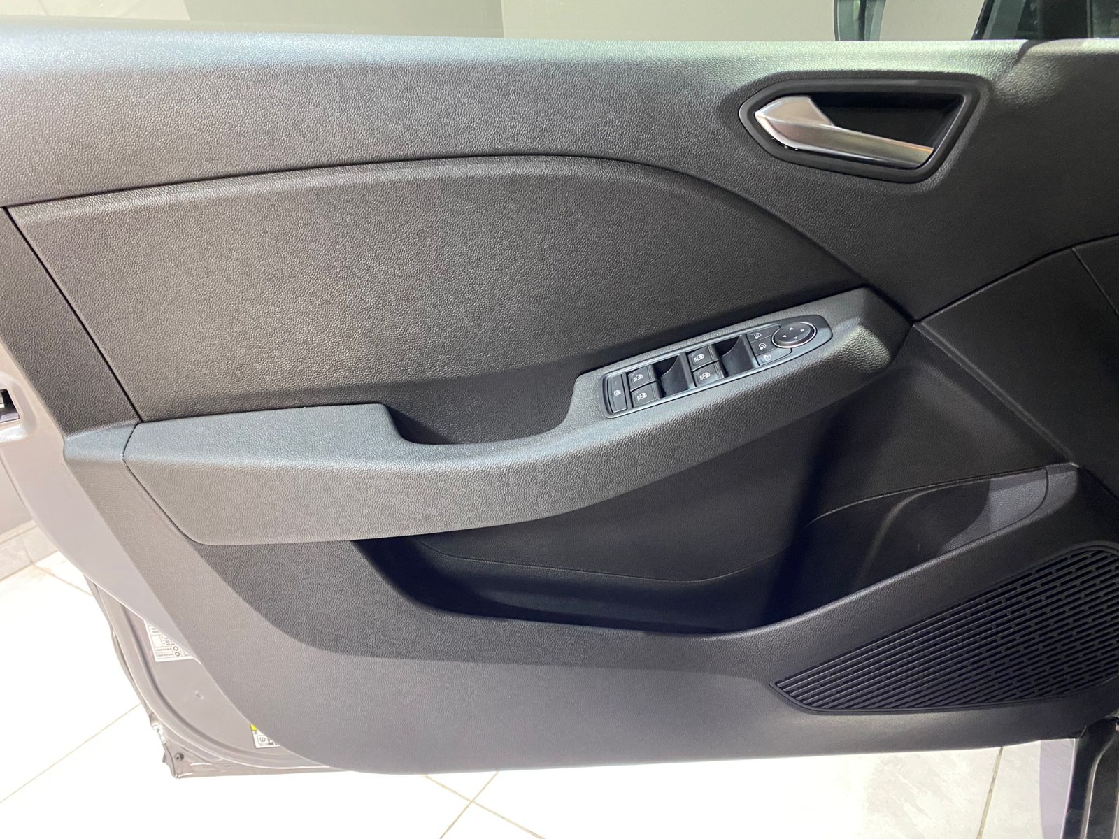 2024 Benzin Otomatik Renault Clio Gri Gürel Tasarım Aksesuar Otomotiv San. Tic. Ltd. Şti.