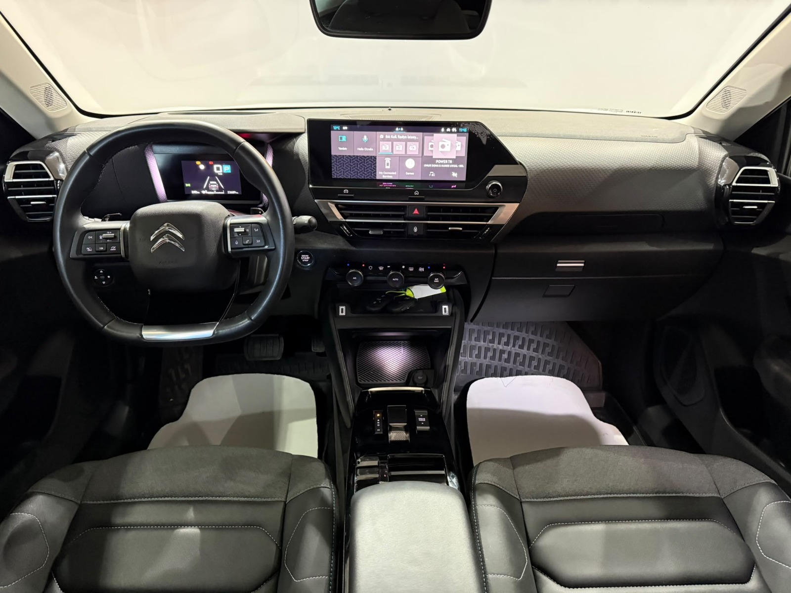 2024 Benzin Otomatik Citroen C4 X Gümüş Gri Gürel Tasarım Aksesuar Otomotiv San. Tic. Ltd. Şti.