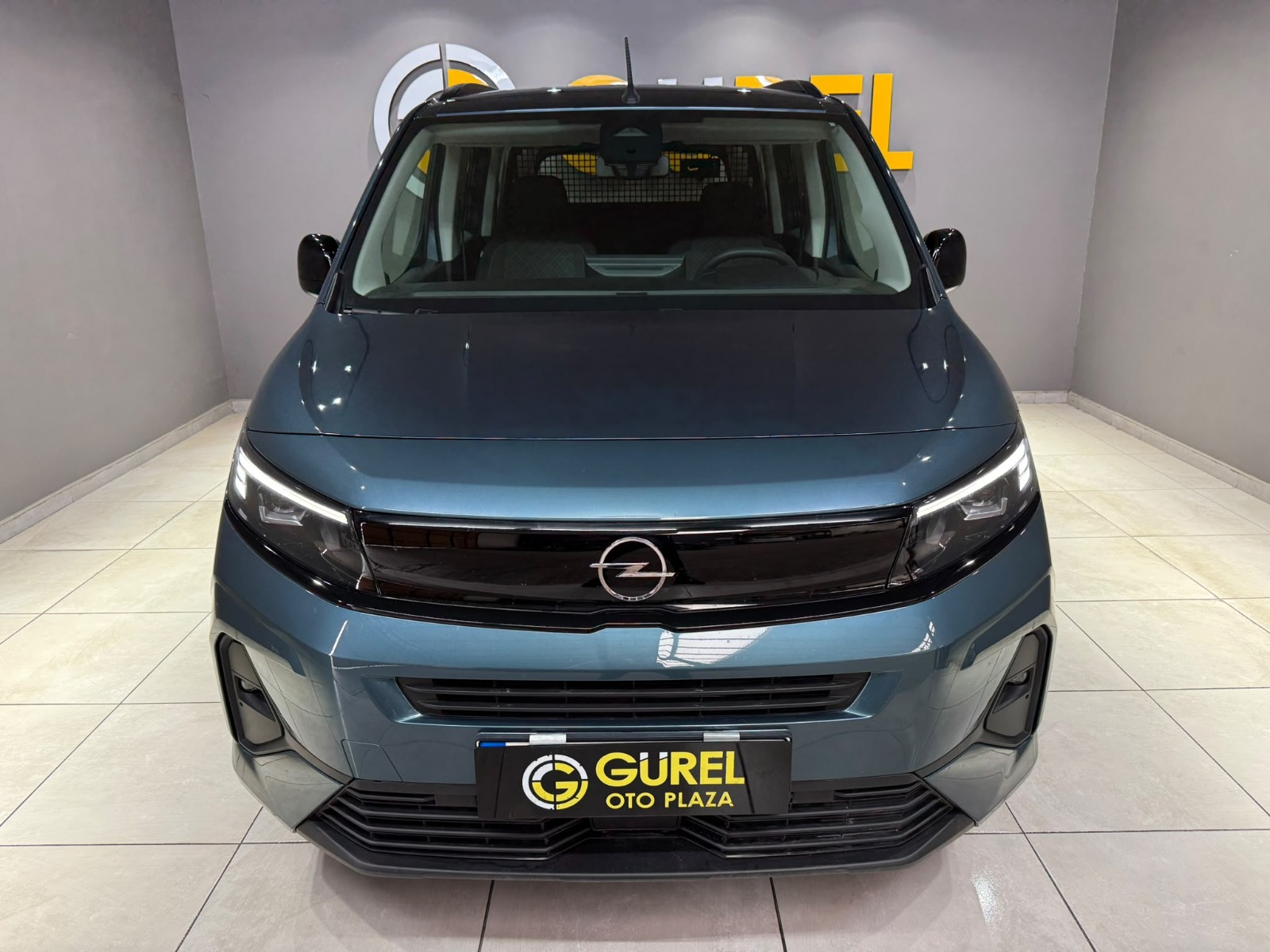 2026 Dizel Otomatik Opel Combo Mavi Gürel Tasarım Aksesuar Otomotiv San. Tic. Ltd. Şti.
