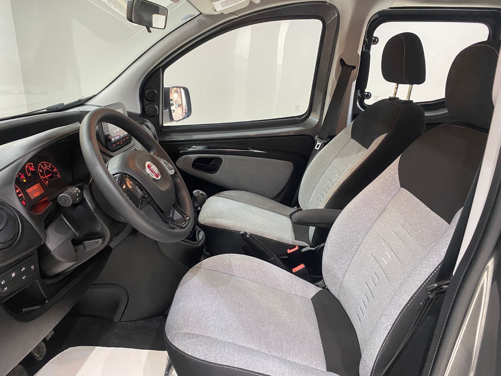 TaksitliOto.Net | 2.El Fiat Fiorino Combi 1.4 Eko Safeline | Manuel & Benzin + LPG | Gri | İzmir.2el 2023 Benzin + LPG Manuel Fiat Fiorino Gri Gürel Tasarım Aksesuar Otomotiv San. Tic. Ltd. Şti.