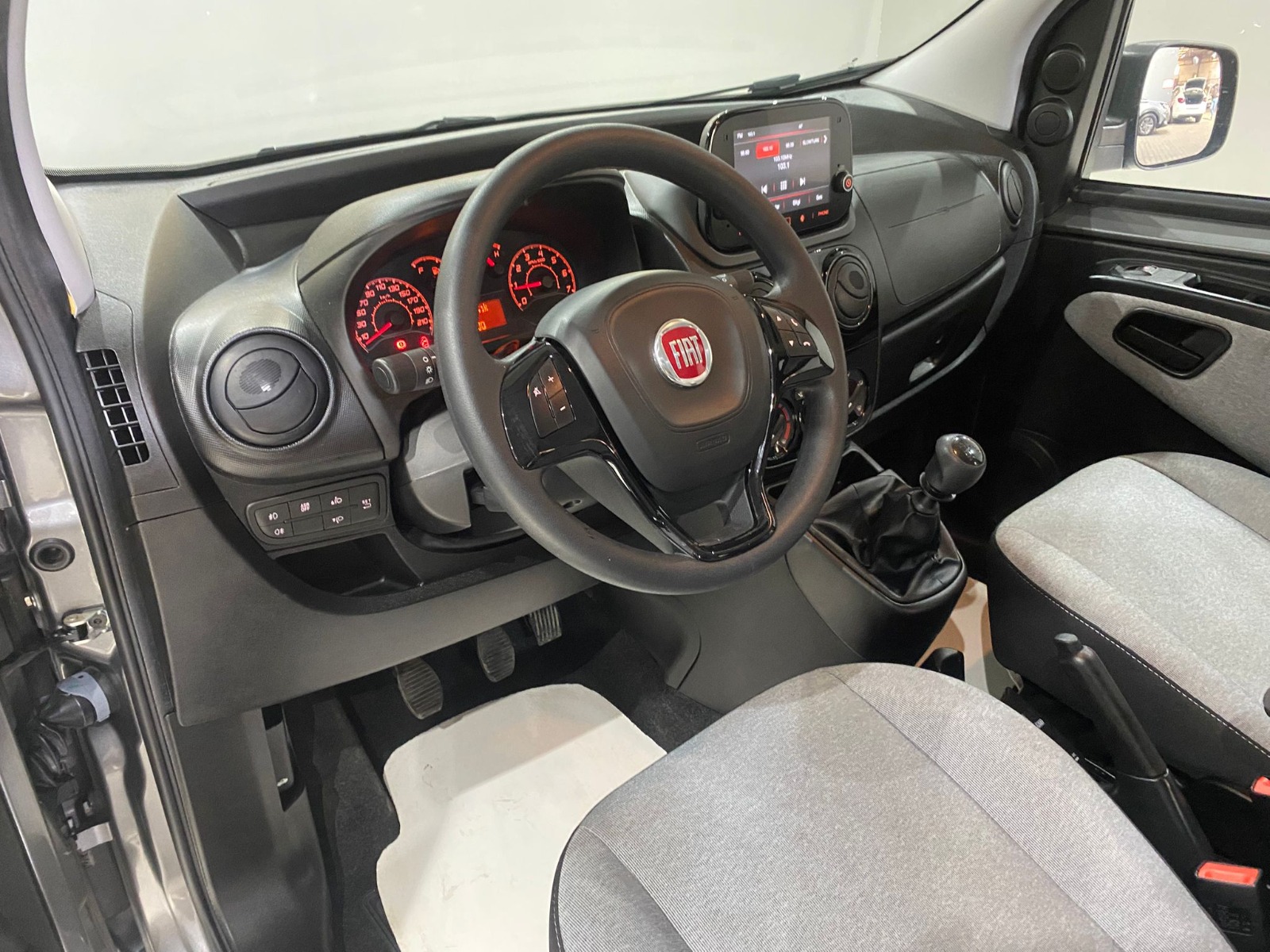TaksitliOto.Net | 2.El Fiat Fiorino Combi 1.4 Eko Safeline | Manuel & Benzin + LPG | Gri | İzmir.2el 2023 Benzin + LPG Manuel Fiat Fiorino Gri Gürel Tasarım Aksesuar Otomotiv San. Tic. Ltd. Şti.