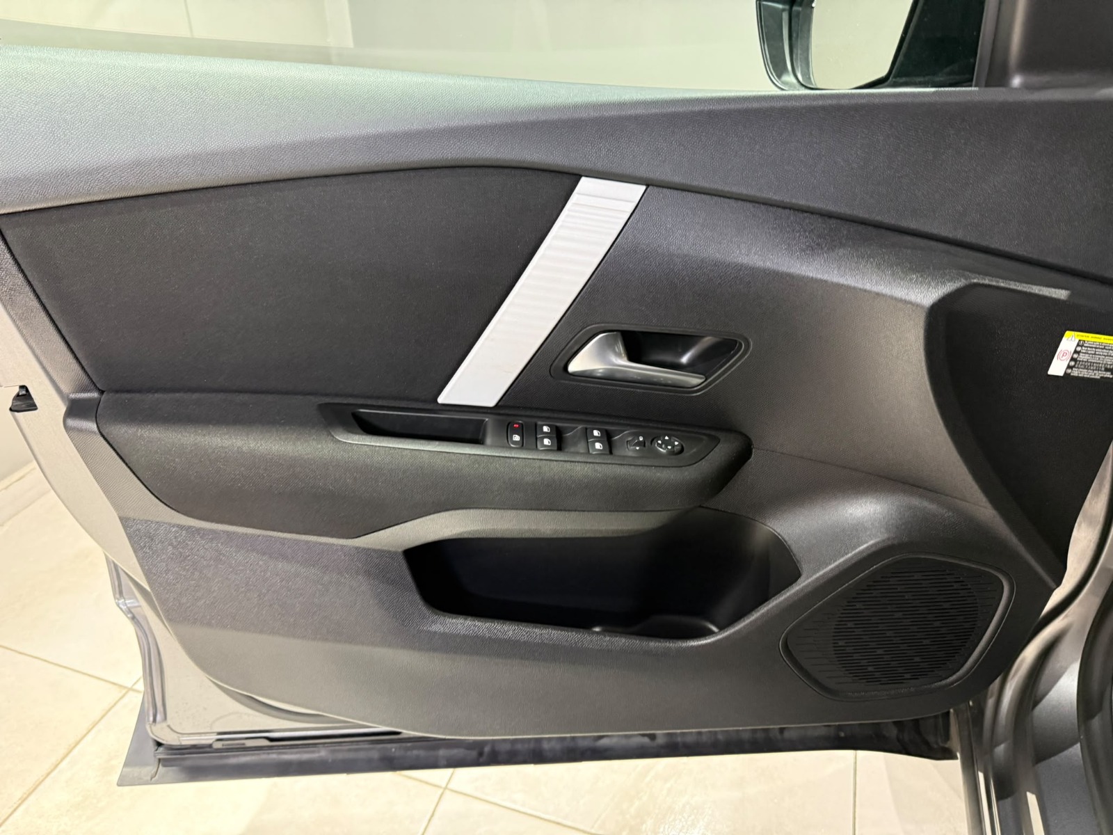 2025 Benzin Otomatik Citroen C4 X Gri Gürel Tasarım Aksesuar Otomotiv San. Tic. Ltd. Şti.