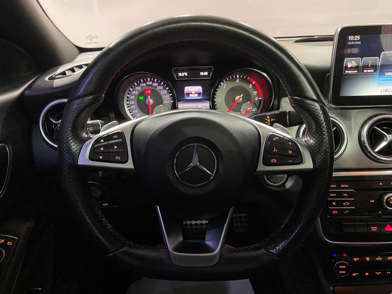 2016 Dizel Otomatik Mercedes-Benz CLA Kırmızı Gürel Tasarım Aksesuar Otomotiv San. Tic. Ltd. Şti.