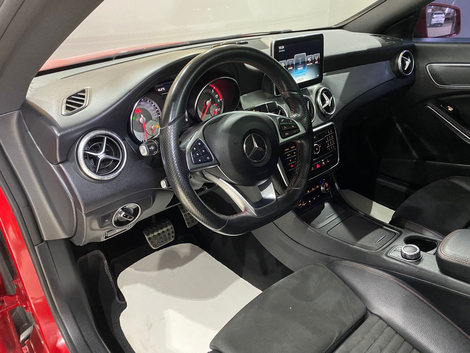 2016 Dizel Otomatik Mercedes-Benz CLA Kırmızı Gürel Tasarım Aksesuar Otomotiv San. Tic. Ltd. Şti.