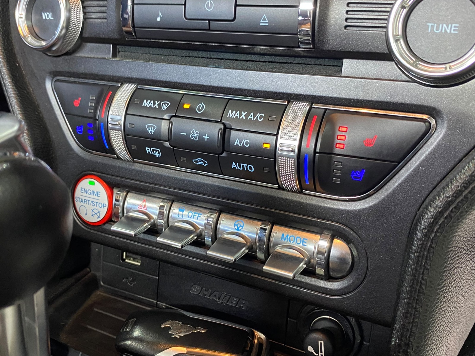 2015 Benzin Otomatik Ford Mustang Siyah Gürel Tasarım Aksesuar Otomotiv San. Tic. Ltd. Şti.