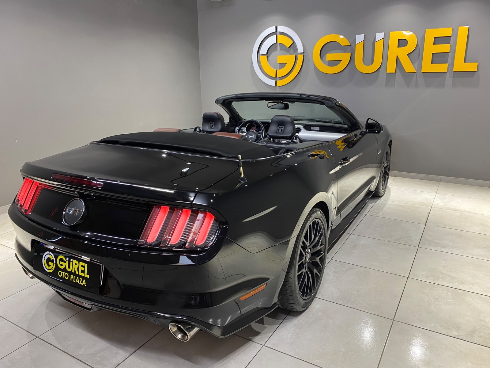 2015 Benzin Otomatik Ford Mustang Siyah Gürel Tasarım Aksesuar Otomotiv San. Tic. Ltd. Şti.