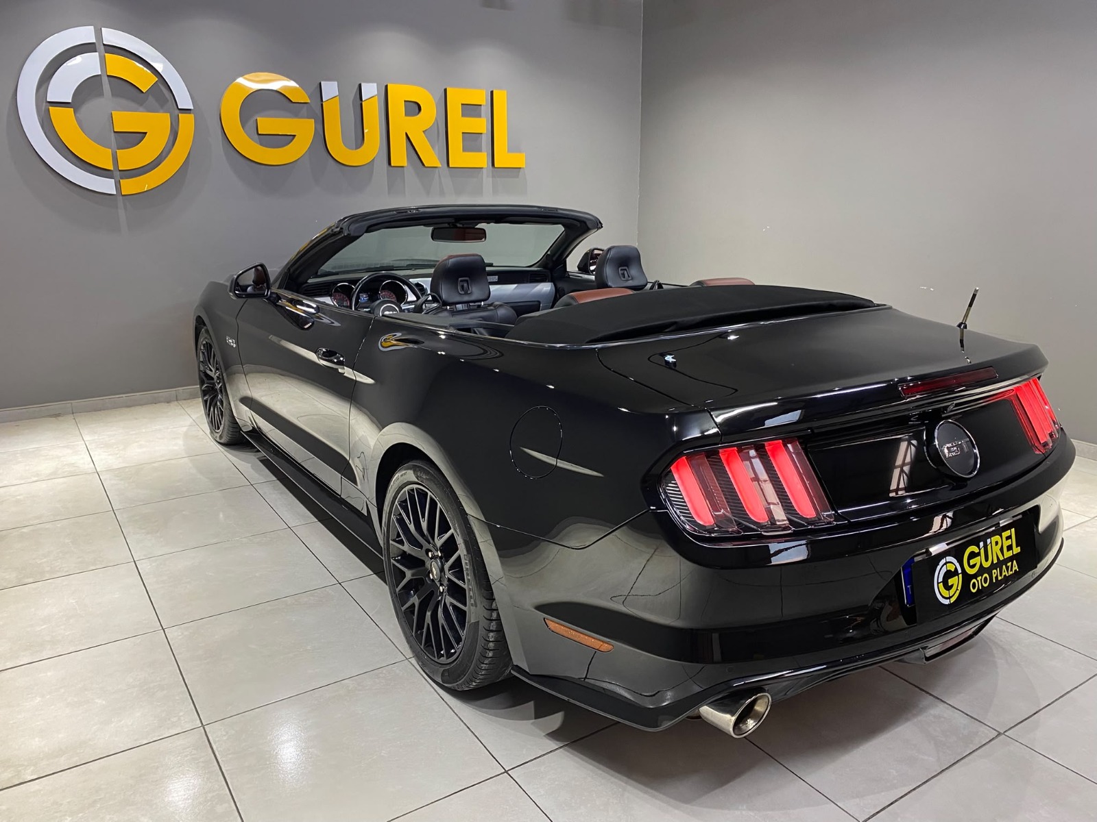 2015 Benzin Otomatik Ford Mustang Siyah Gürel Tasarım Aksesuar Otomotiv San. Tic. Ltd. Şti.