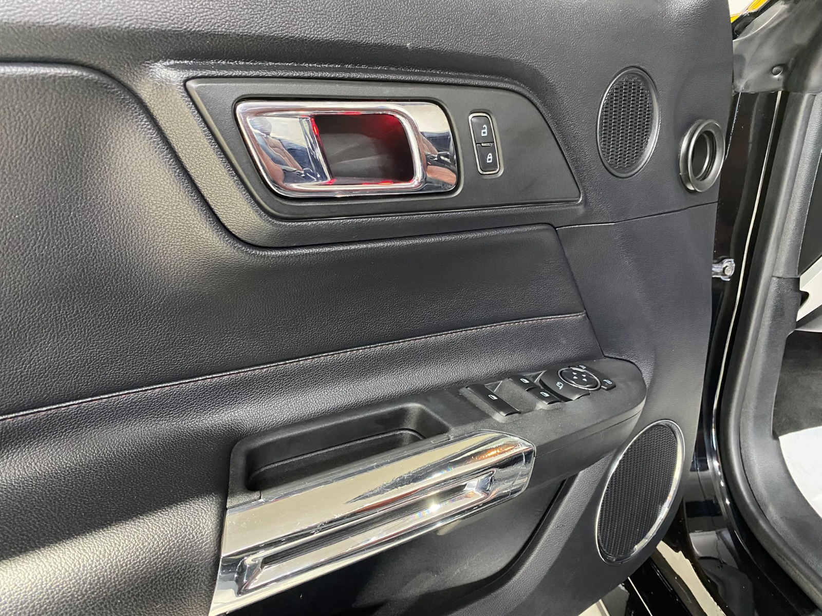 2015 Benzin Otomatik Ford Mustang Siyah Gürel Tasarım Aksesuar Otomotiv San. Tic. Ltd. Şti.