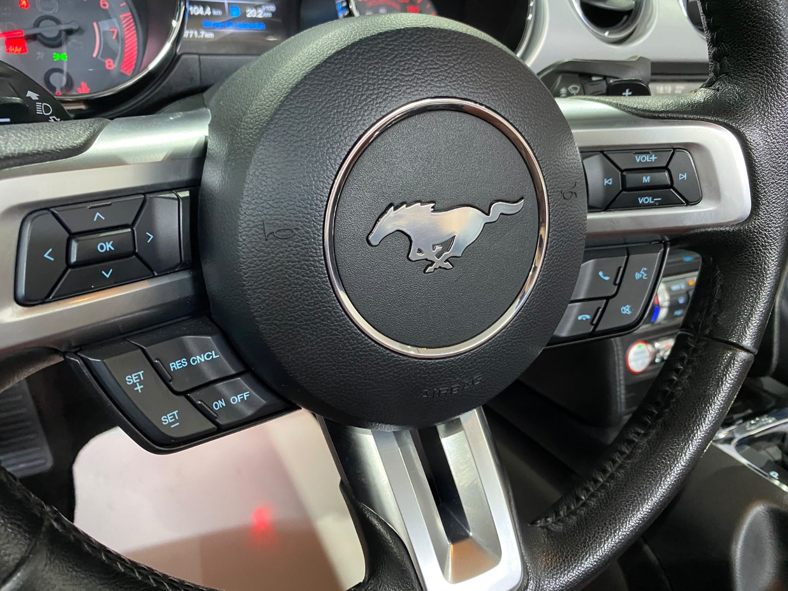 2015 Benzin Otomatik Ford Mustang Siyah Gürel Tasarım Aksesuar Otomotiv San. Tic. Ltd. Şti.