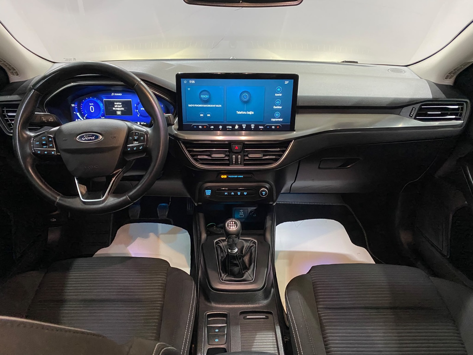 2023 Benzin Manuel Ford Focus Mavi Gürel Tasarım Aksesuar Otomotiv San. Tic. Ltd. Şti.
