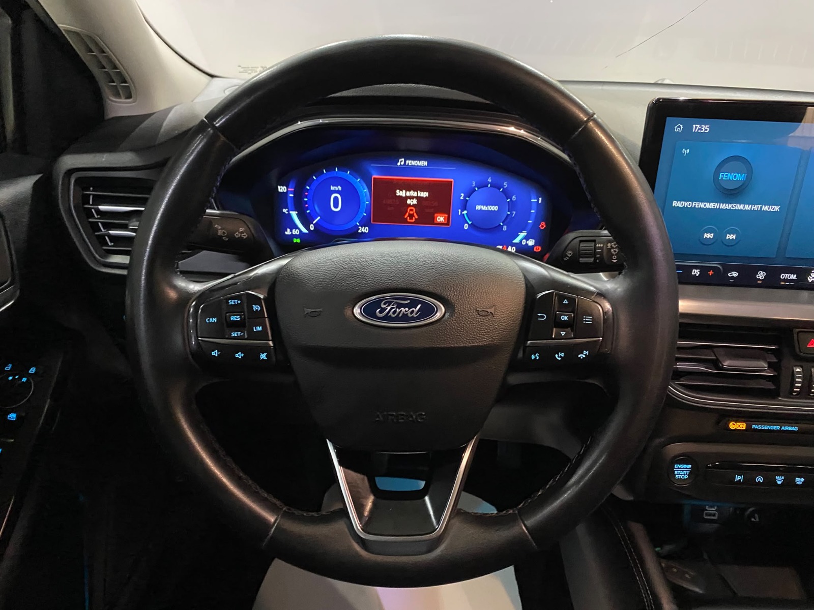 2023 Benzin Manuel Ford Focus Mavi Gürel Tasarım Aksesuar Otomotiv San. Tic. Ltd. Şti.