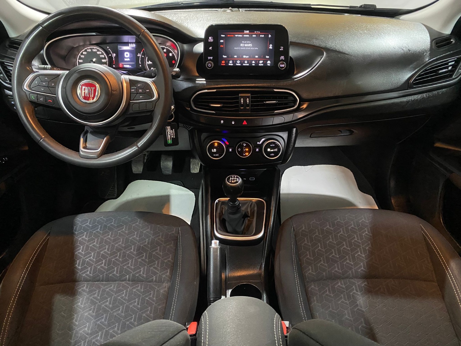 2023 Benzin Manuel Fiat Egea Turuncu Gürel Tasarım Aksesuar Otomotiv San. Tic. Ltd. Şti.