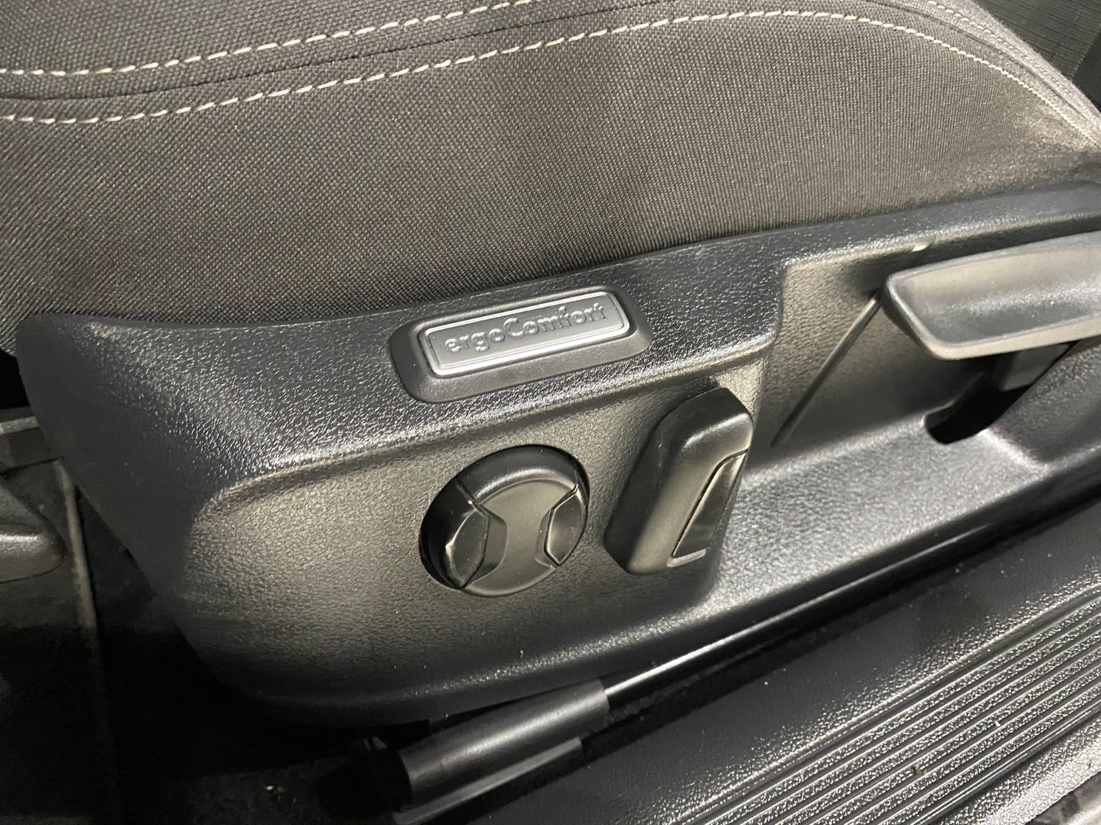 2020 Benzin Otomatik Volkswagen Passat Siyah Gürel Tasarım Aksesuar Otomotiv San. Tic. Ltd. Şti.