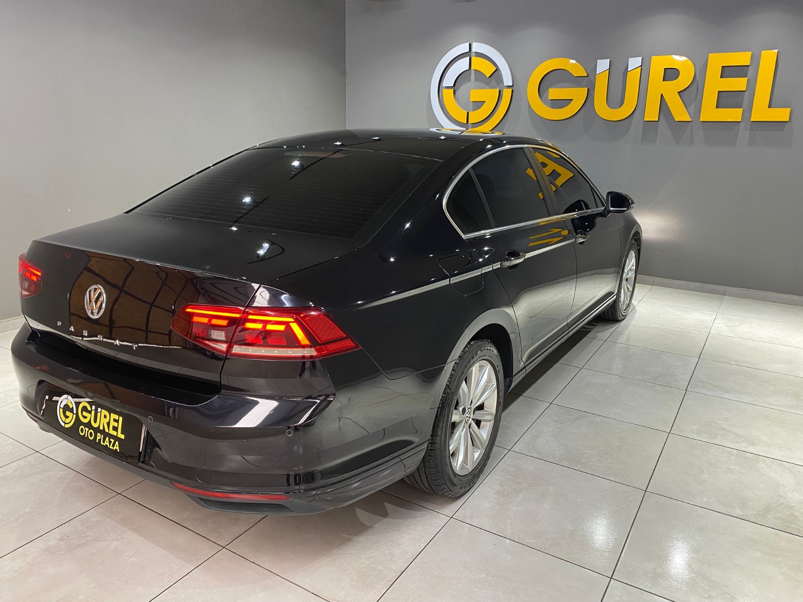 2020 Benzin Otomatik Volkswagen Passat Siyah Gürel Tasarım Aksesuar Otomotiv San. Tic. Ltd. Şti.