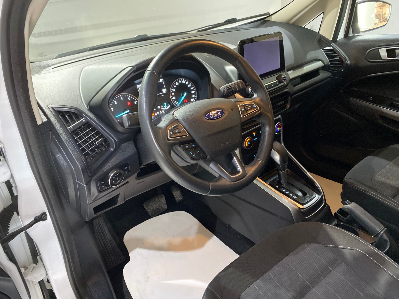 2020 Benzin Otomatik Ford EcoSport Beyaz Gürel Tasarım Aksesuar Otomotiv San. Tic. Ltd. Şti.