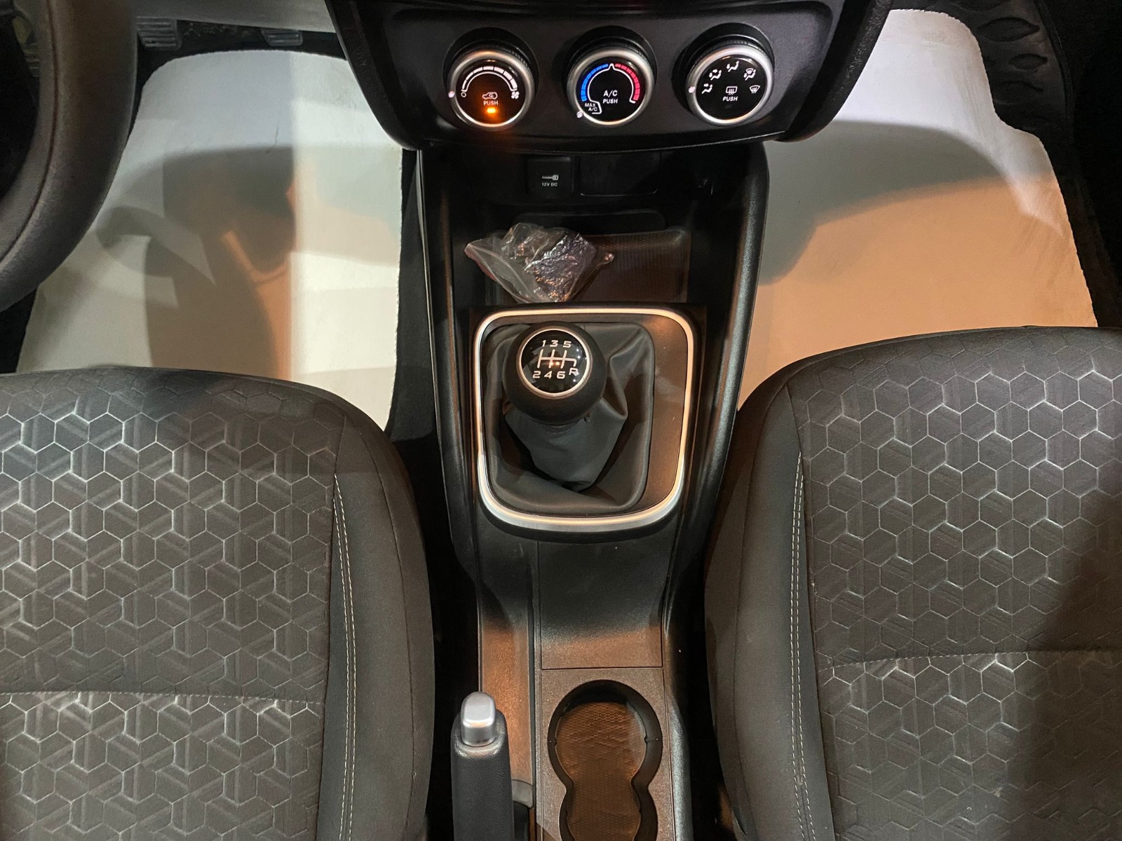 2022 Benzin Manuel Fiat Egea Cross Beyaz Gürel Tasarım Aksesuar Otomotiv San. Tic. Ltd. Şti.