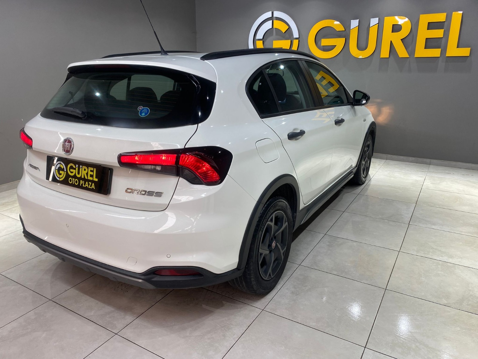 2022 Benzin Manuel Fiat Egea Cross Beyaz Gürel Tasarım Aksesuar Otomotiv San. Tic. Ltd. Şti.