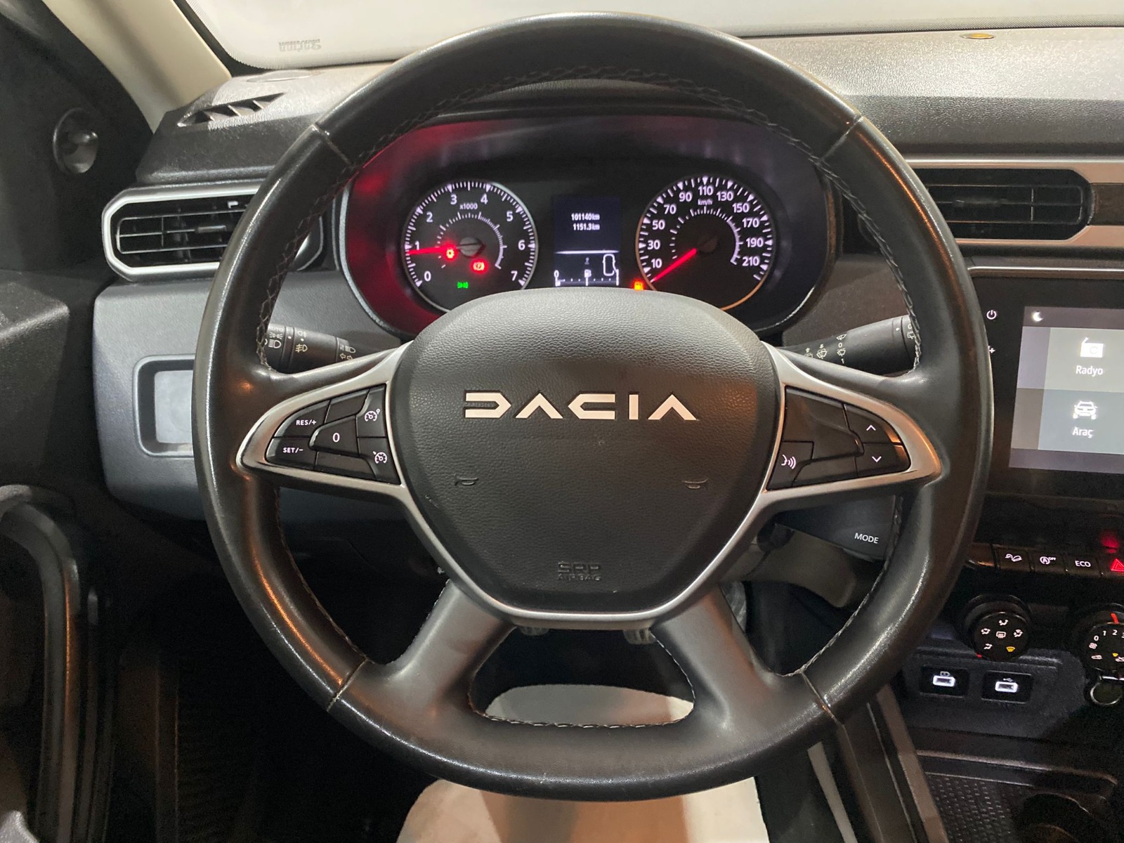 2023 Benzin Manuel Dacia Duster Yeşil Gürel Tasarım Aksesuar Otomotiv San. Tic. Ltd. Şti.
