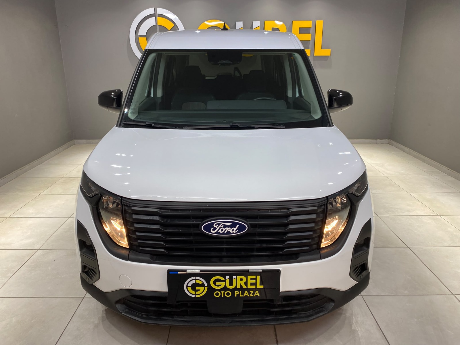 2024 Benzin Otomatik Ford Tourneo Courier Beyaz Gürel Tasarım Aksesuar Otomotiv San. Tic. Ltd. Şti.