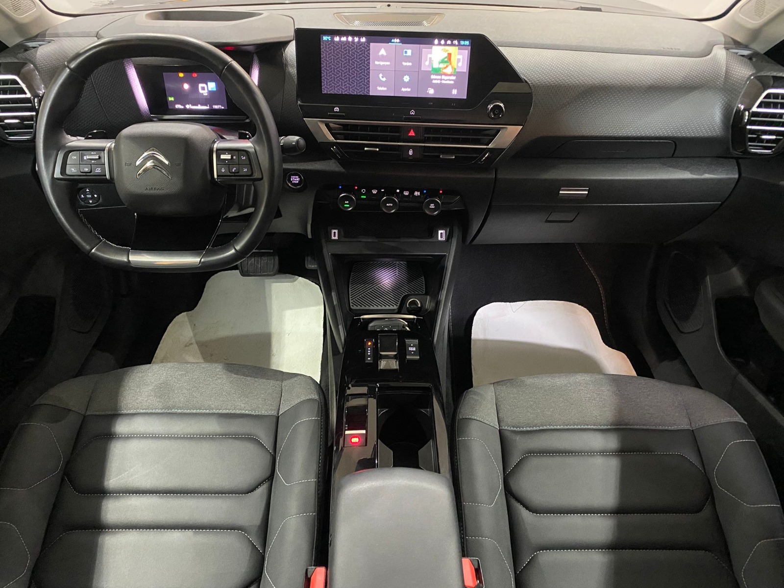 2024 Benzin Otomatik Citroen C4 X Lacivert Gürel Tasarım Aksesuar Otomotiv San. Tic. Ltd. Şti.