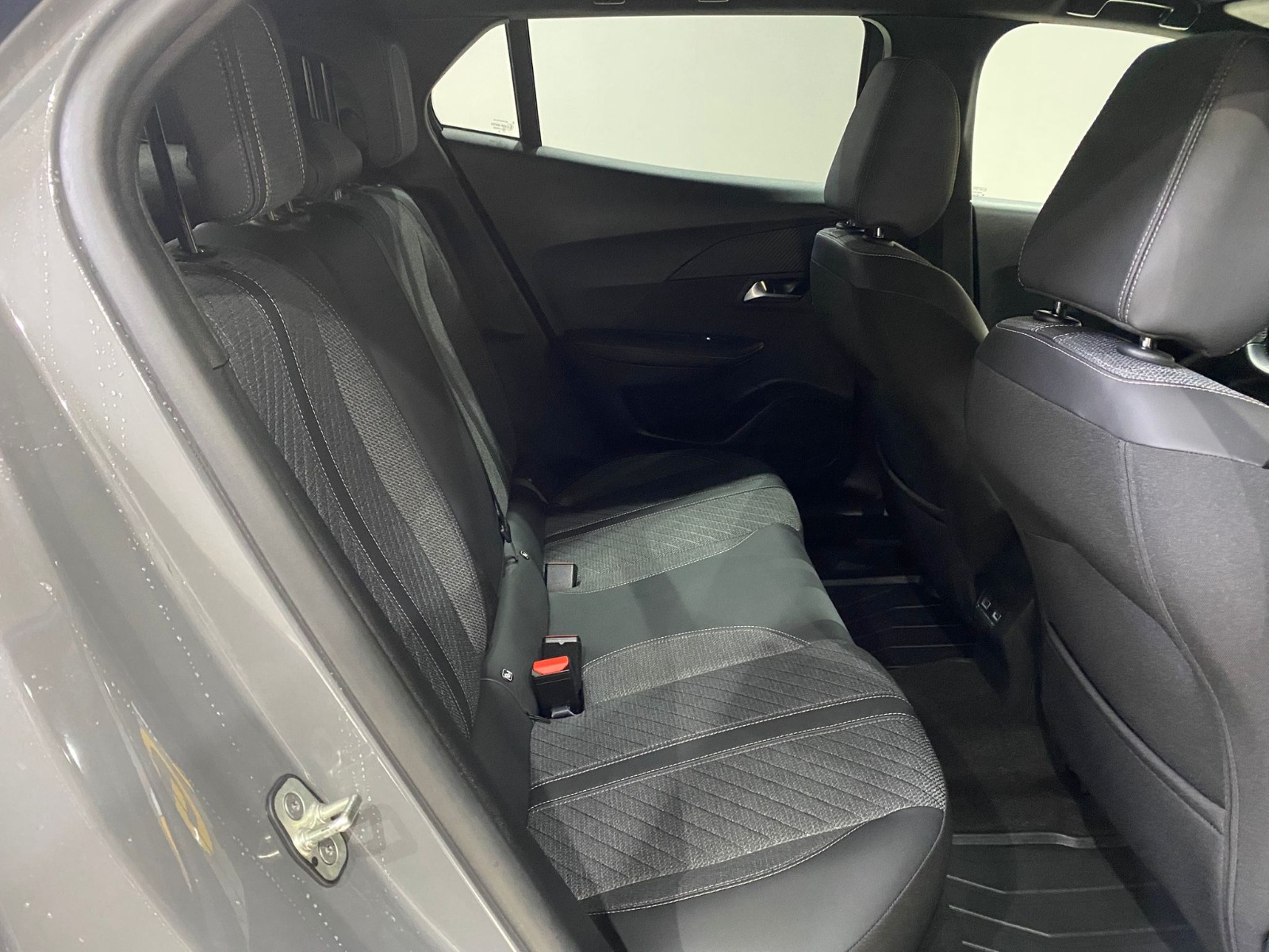 2024 Benzin Otomatik Peugeot 2008 Gri Gürel Tasarım Aksesuar Otomotiv San. Tic. Ltd. Şti.