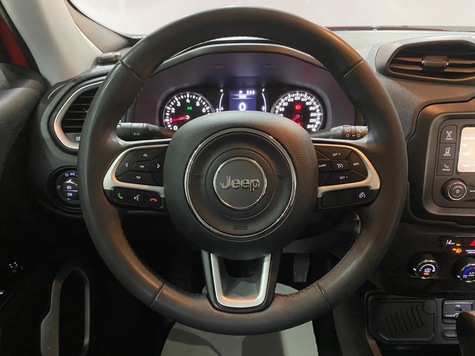 2021 Benzin Otomatik Jeep Renegade Kırmızı Gürel Tasarım Aksesuar Otomotiv San. Tic. Ltd. Şti.