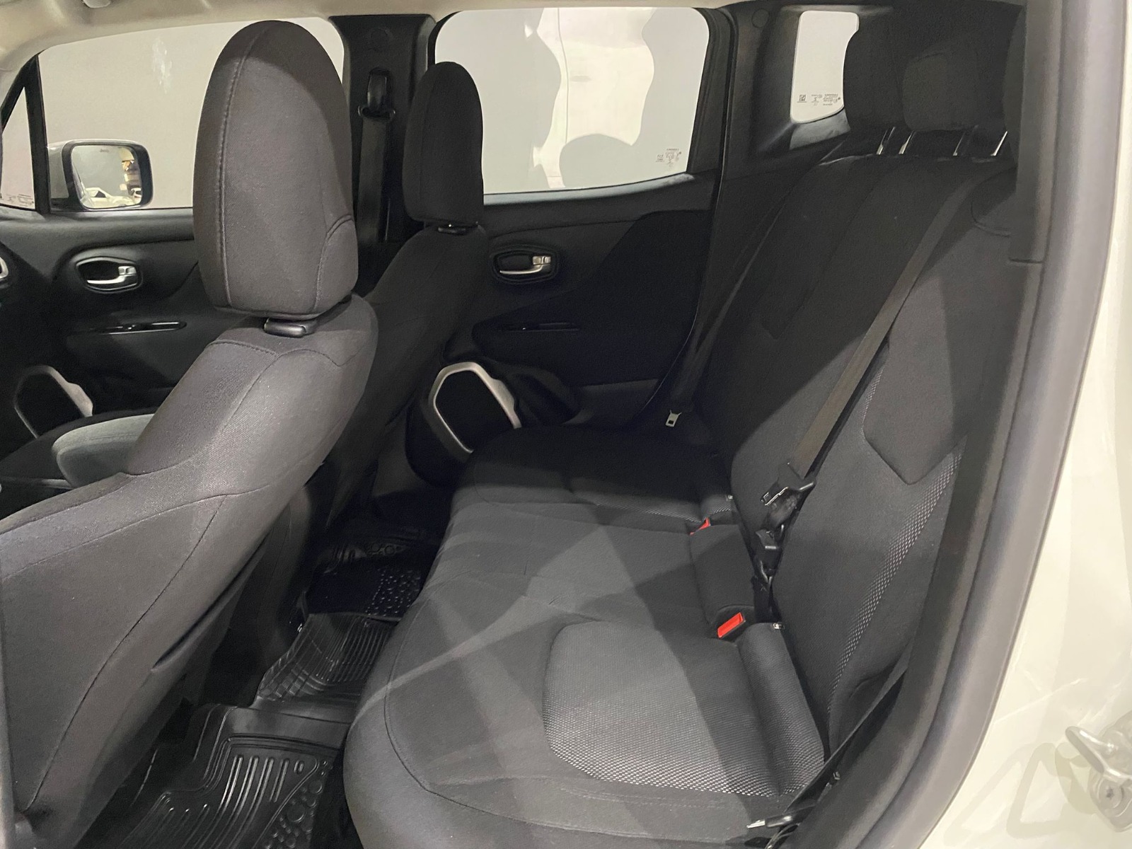 2015 Benzin Otomatik Jeep Renegade Beyaz Gürel Tasarım Aksesuar Otomotiv San. Tic. Ltd. Şti.