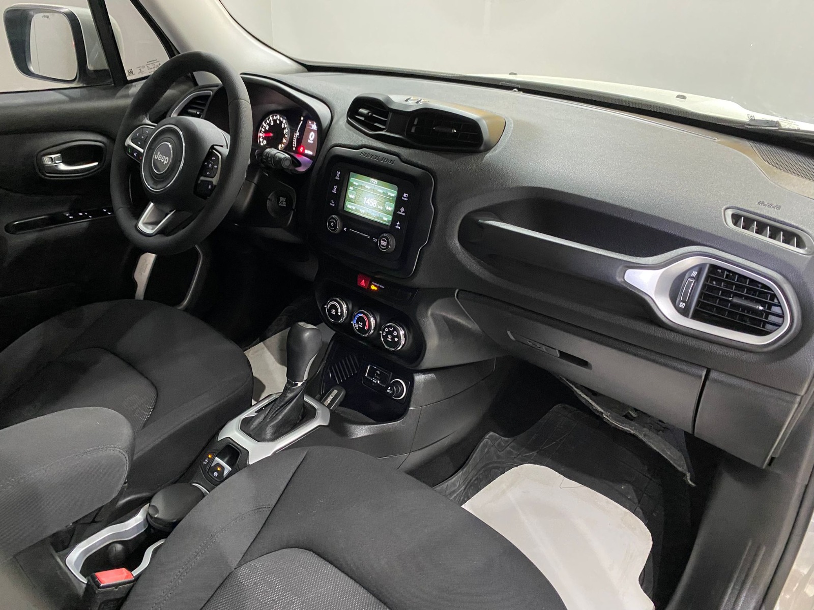 2015 Benzin Otomatik Jeep Renegade Beyaz Gürel Tasarım Aksesuar Otomotiv San. Tic. Ltd. Şti.
