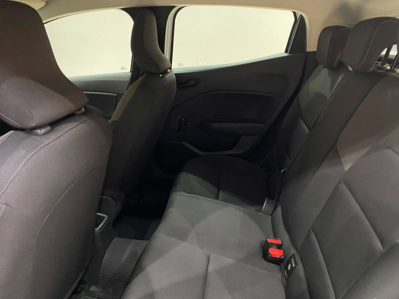2022 Benzin Manuel Renault Clio Beyaz Gürel Tasarım Aksesuar Otomotiv San. Tic. Ltd. Şti.