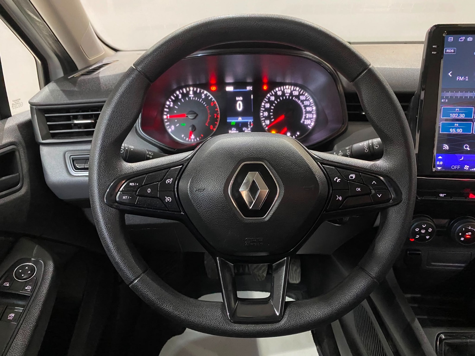 2022 Benzin Manuel Renault Clio Beyaz Gürel Tasarım Aksesuar Otomotiv San. Tic. Ltd. Şti.