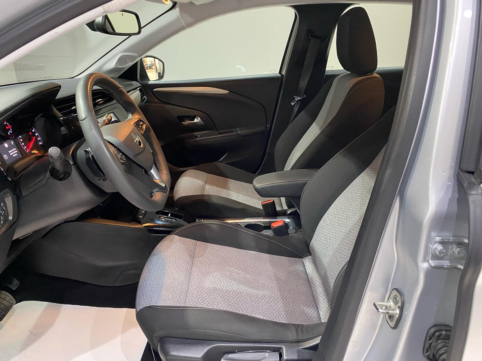 2024 Benzin Otomatik Opel Corsa Gri Gürel Tasarım Aksesuar Otomotiv San. Tic. Ltd. Şti.
