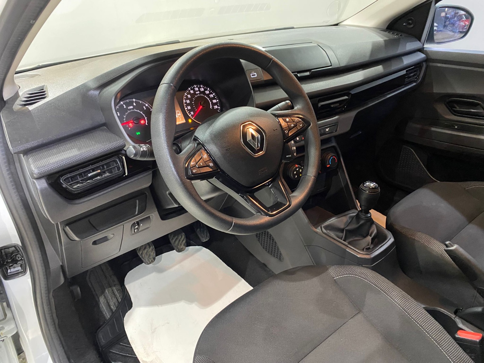 2022 Benzin Manuel Renault Taliant Beyaz Gürel Tasarım Aksesuar Otomotiv San. Tic. Ltd. Şti.