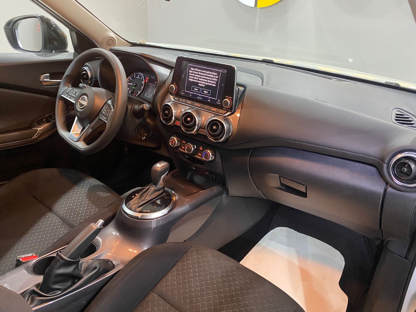 2023 Benzin Otomatik Nissan Juke Beyaz Gürel Tasarım Aksesuar Otomotiv San. Tic. Ltd. Şti.