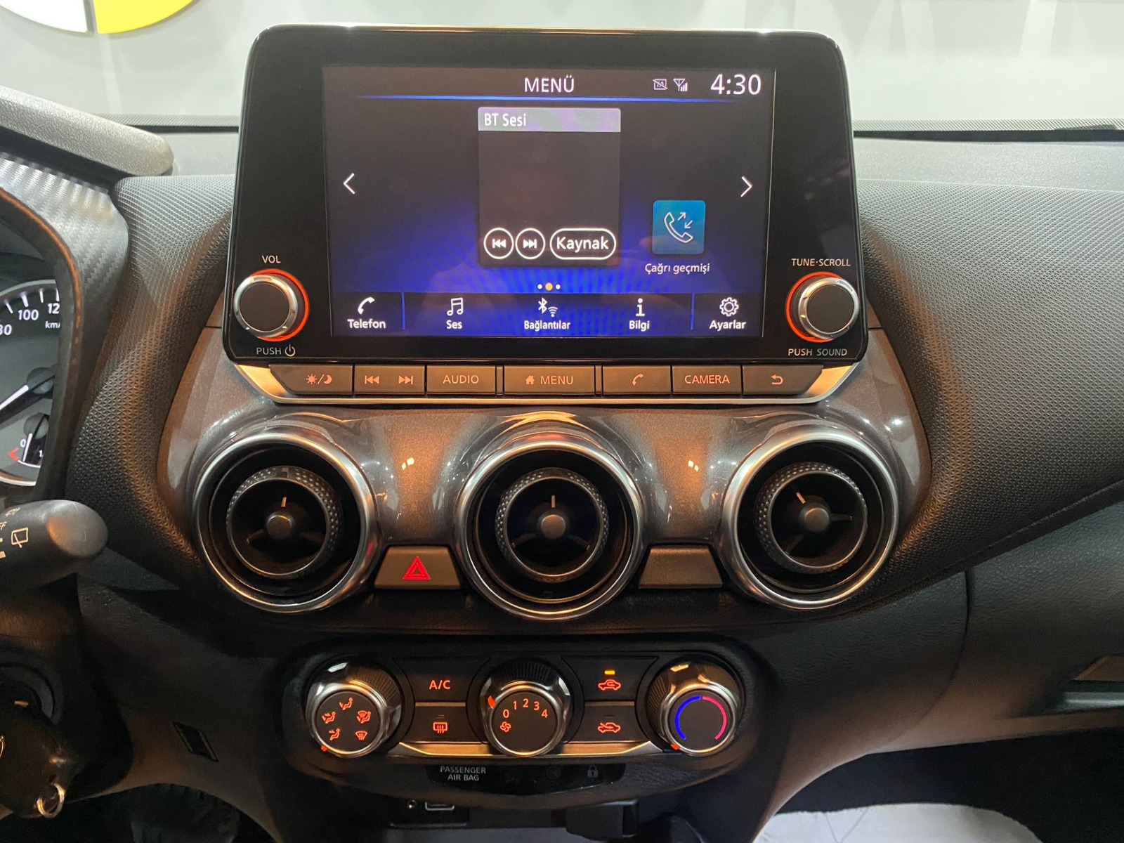 2023 Benzin Otomatik Nissan Juke Beyaz Gürel Tasarım Aksesuar Otomotiv San. Tic. Ltd. Şti.