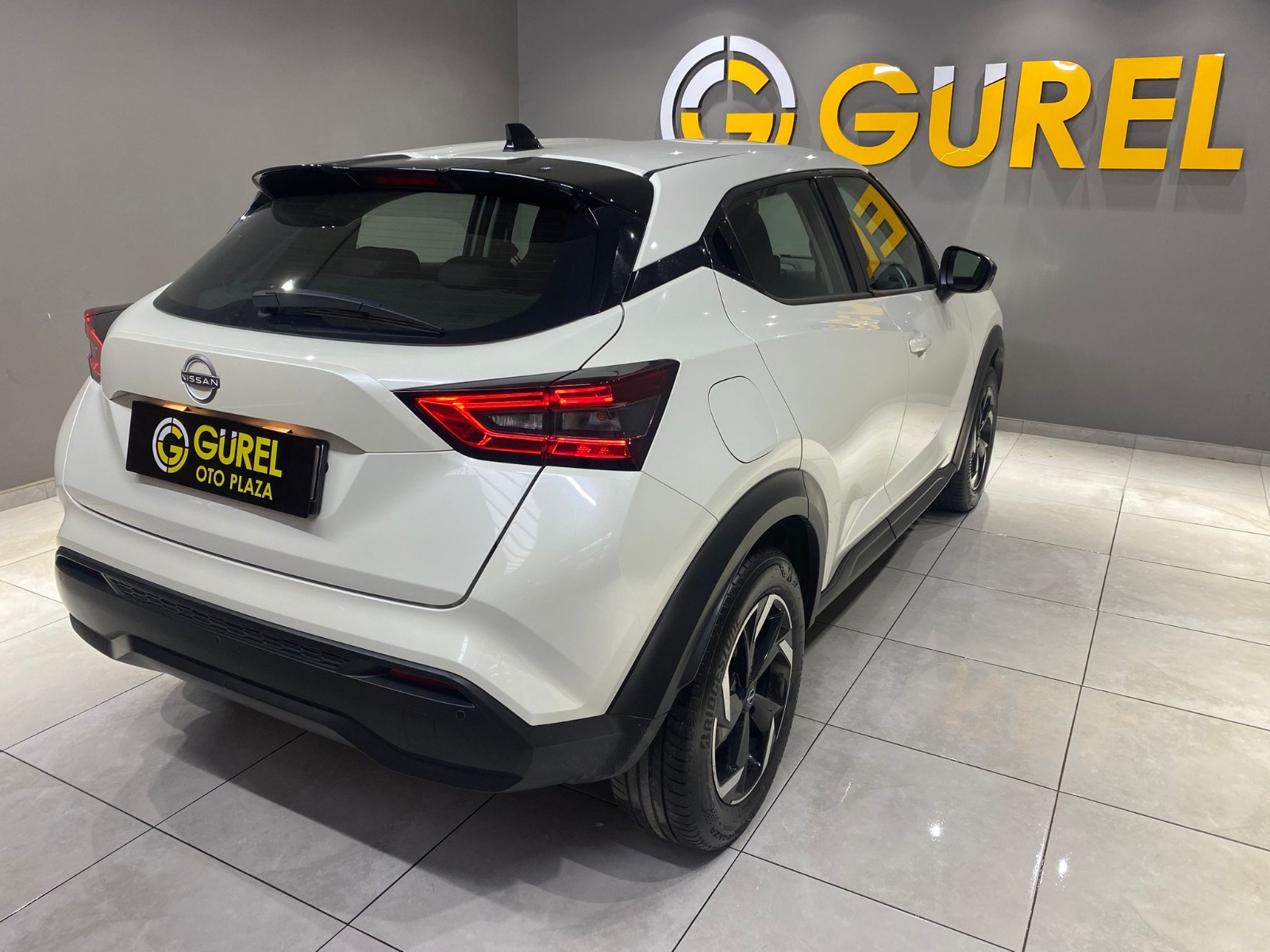 2023 Benzin Otomatik Nissan Juke Beyaz Gürel Tasarım Aksesuar Otomotiv San. Tic. Ltd. Şti.