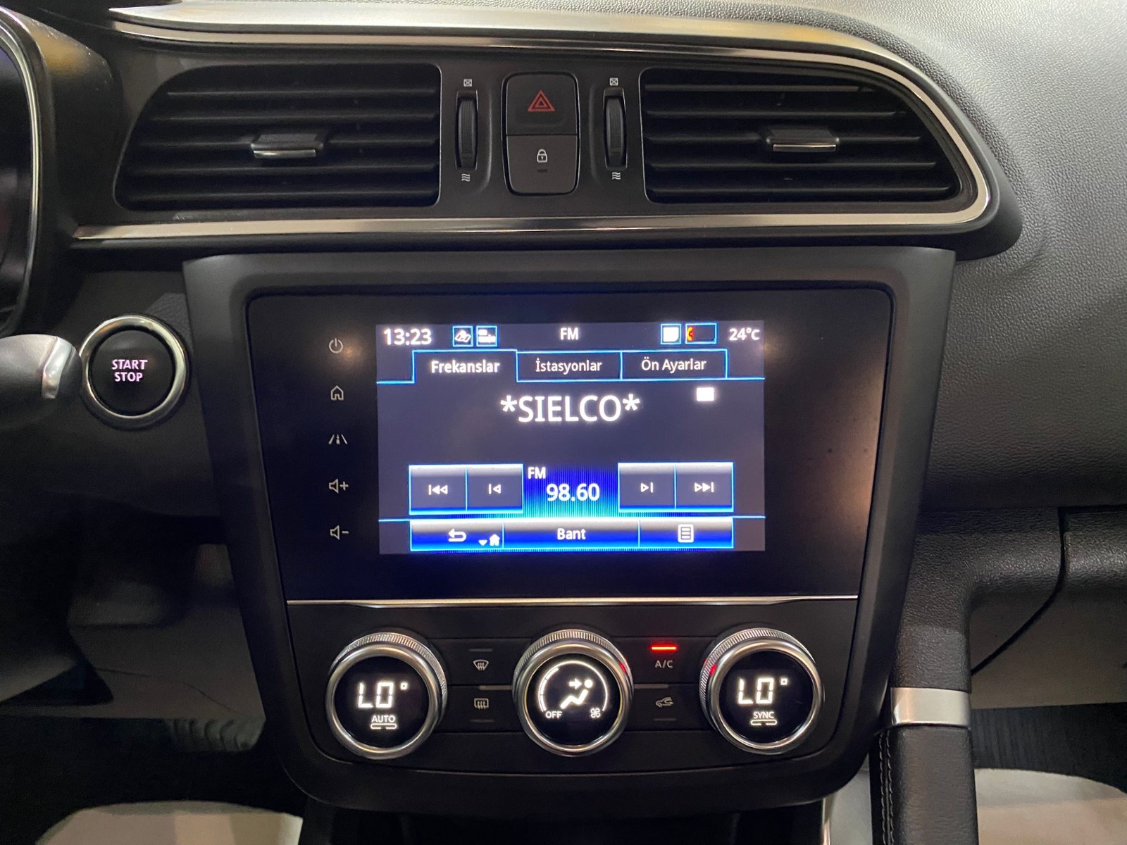 2022 Benzin Otomatik Renault Kadjar Kırmızı Gürel Tasarım Aksesuar Otomotiv San. Tic. Ltd. Şti.