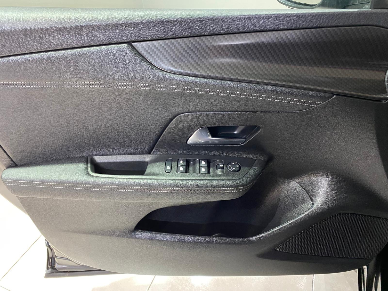 2023 Benzin Otomatik Opel Mokka Siyah Gürel Tasarım Aksesuar Otomotiv San. Tic. Ltd. Şti.