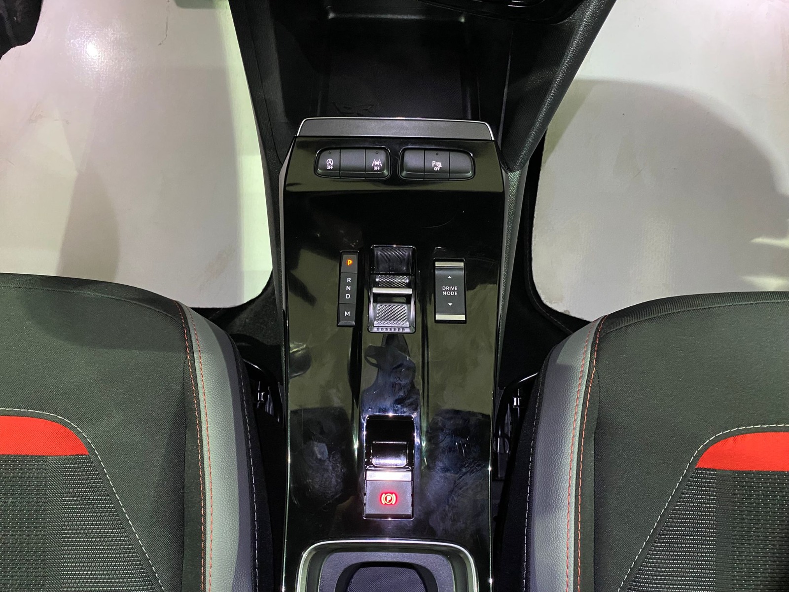 2023 Benzin Otomatik Opel Mokka Siyah Gürel Tasarım Aksesuar Otomotiv San. Tic. Ltd. Şti.