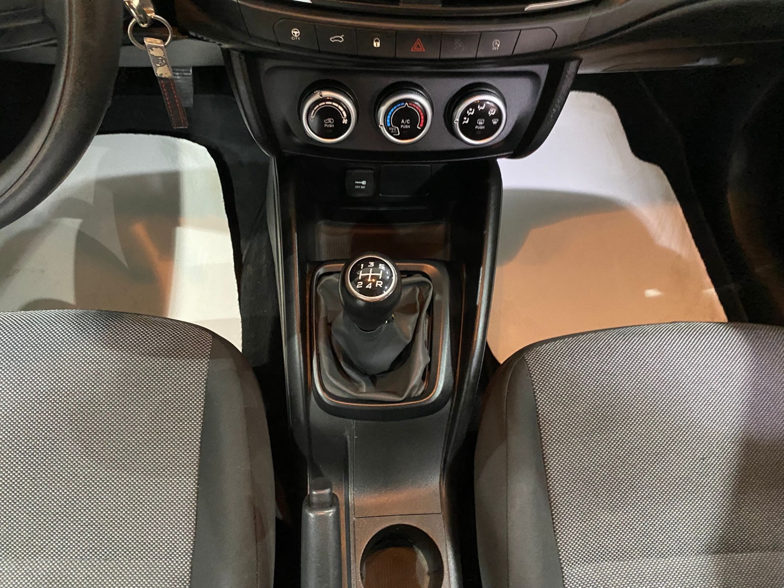 2022 Dizel Manuel Fiat Egea Beyaz Gürel Tasarım Aksesuar Otomotiv San. Tic. Ltd. Şti.