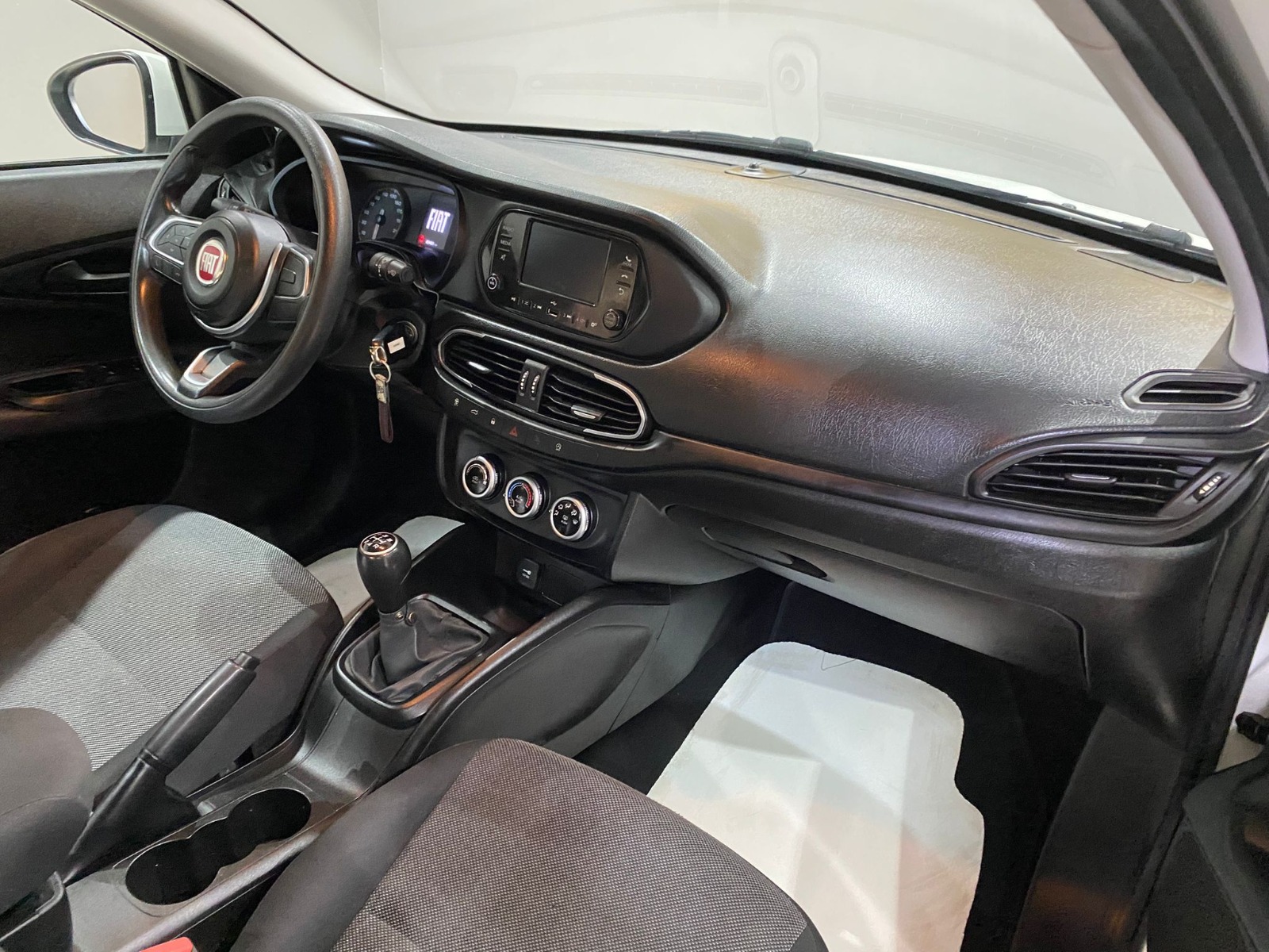 2022 Dizel Manuel Fiat Egea Beyaz Gürel Tasarım Aksesuar Otomotiv San. Tic. Ltd. Şti.