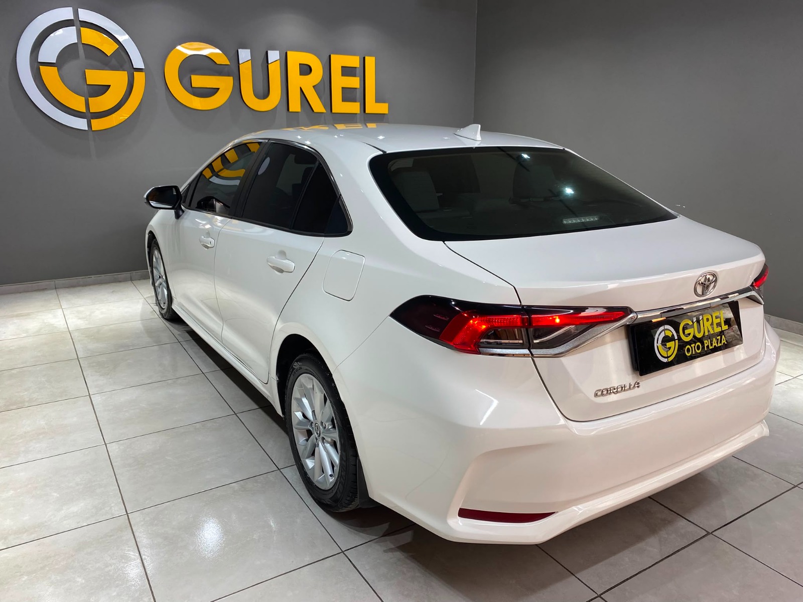 2022 Benzin Otomatik Toyota Corolla Beyaz Gürel Tasarım Aksesuar Otomotiv San. Tic. Ltd. Şti.