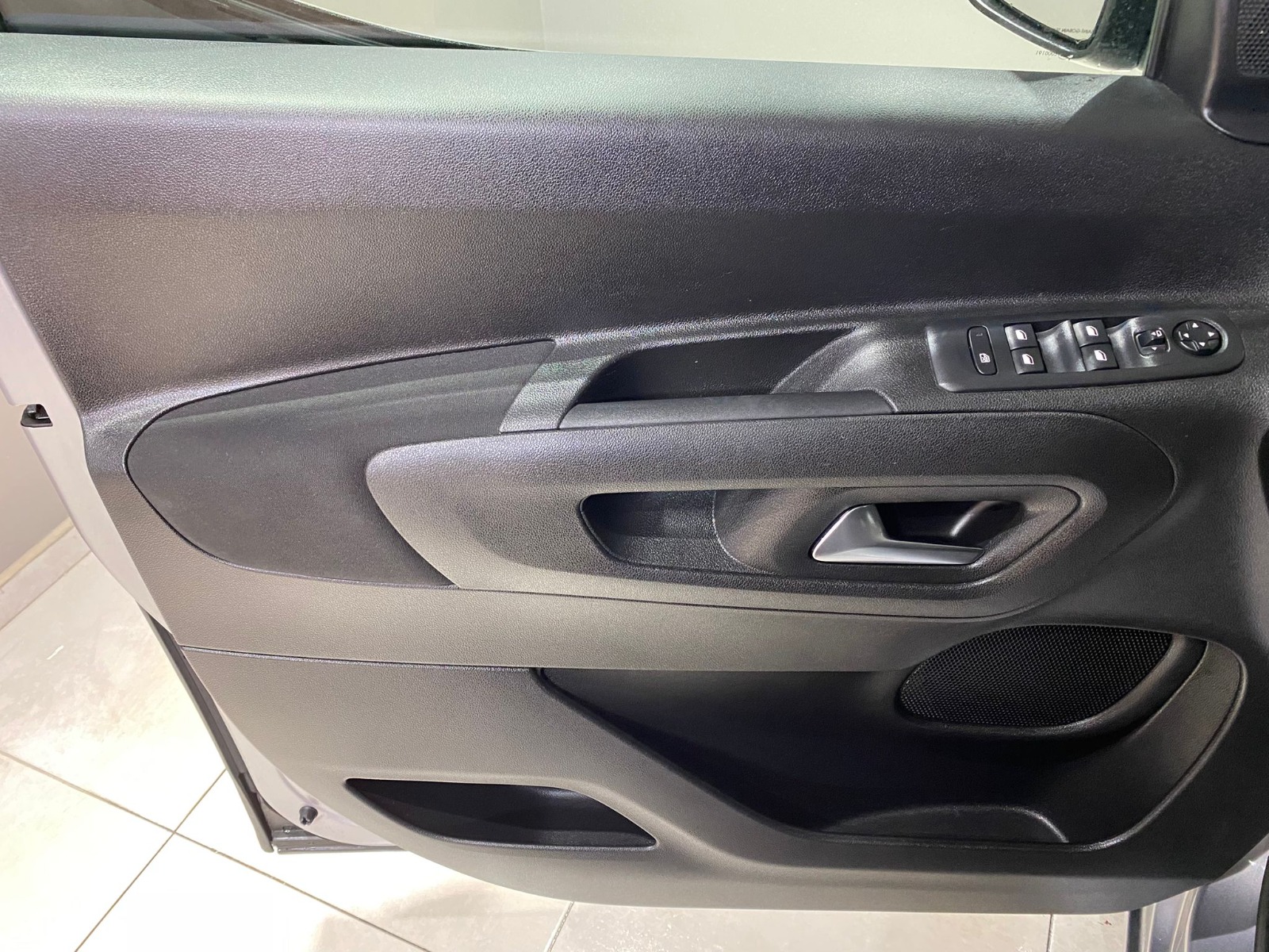 2022 Dizel Otomatik Opel Combo Gri Gürel Tasarım Aksesuar Otomotiv San. Tic. Ltd. Şti.