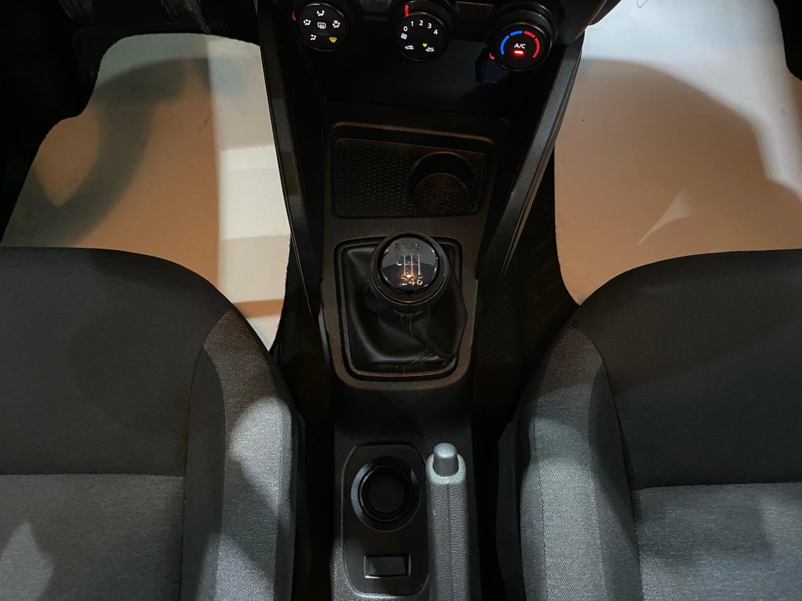 2022 Benzin Manuel Dacia Duster Gri Gürel Tasarım Aksesuar Otomotiv San. Tic. Ltd. Şti.