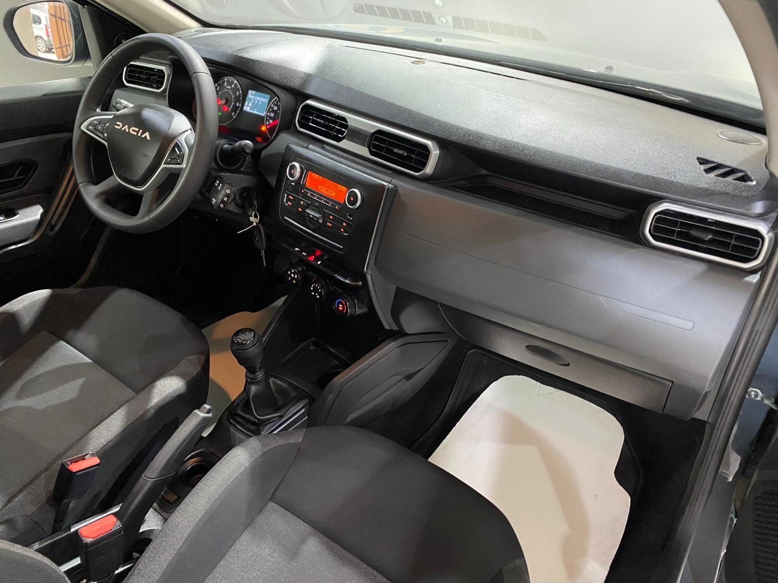 2022 Benzin Manuel Dacia Duster Gri Gürel Tasarım Aksesuar Otomotiv San. Tic. Ltd. Şti.