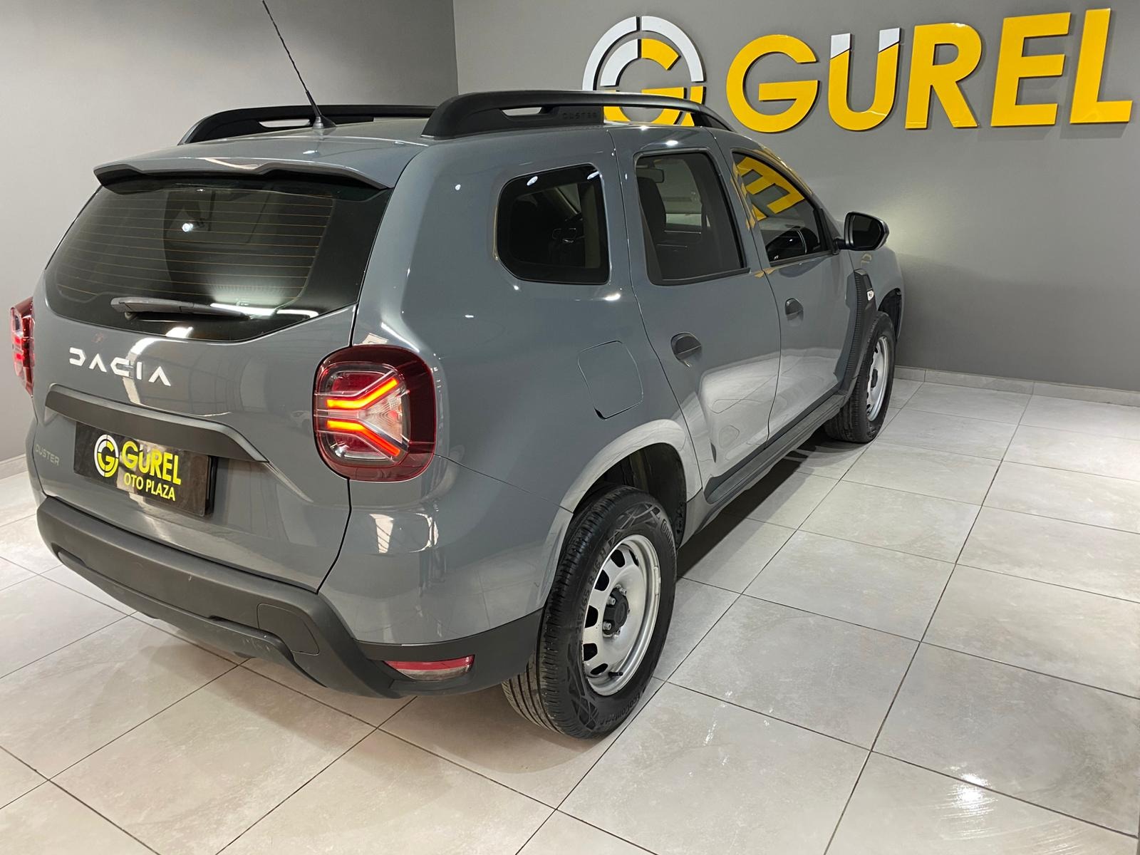 2022 Benzin Manuel Dacia Duster Gri Gürel Tasarım Aksesuar Otomotiv San. Tic. Ltd. Şti.