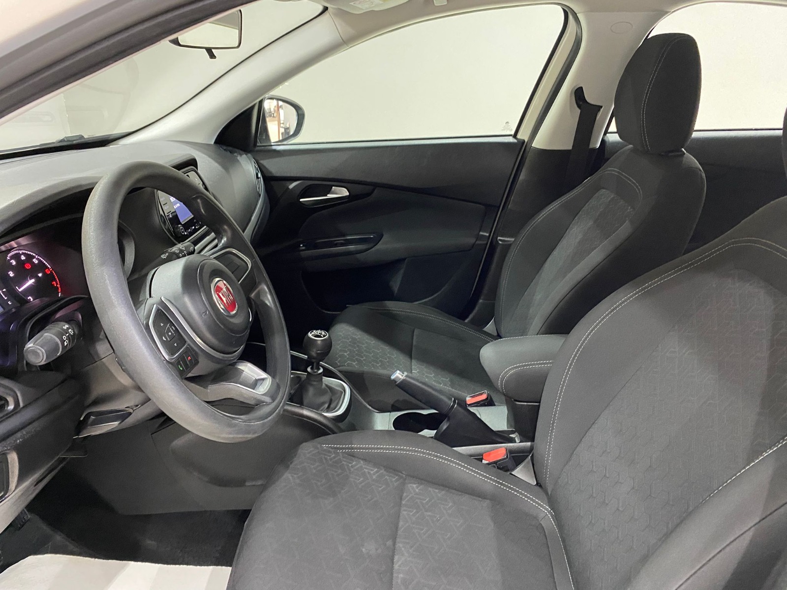 2023 Benzin Manuel Fiat Egea Cross Beyaz Gürel Tasarım Aksesuar Otomotiv San. Tic. Ltd. Şti.
