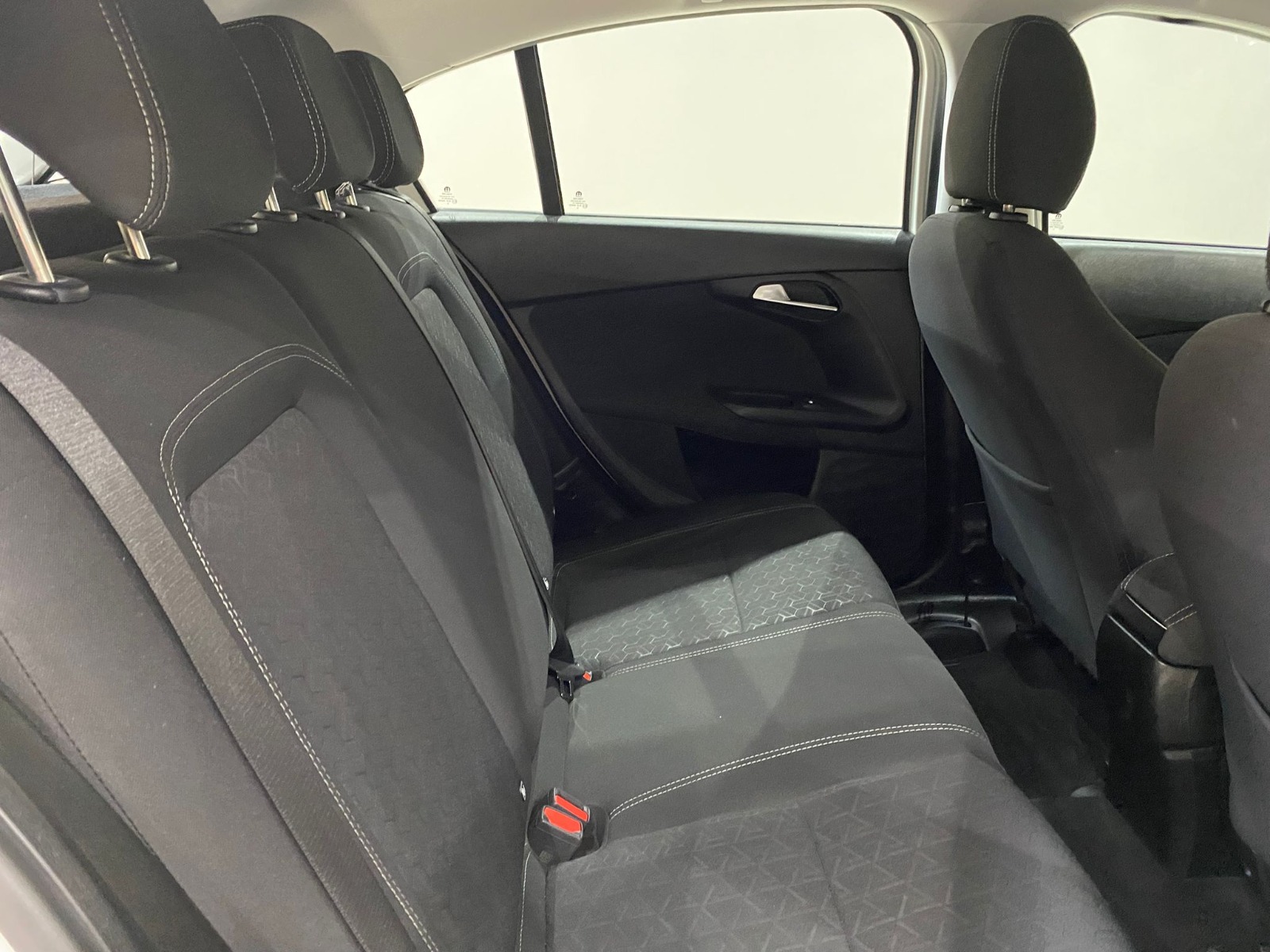 2023 Benzin Manuel Fiat Egea Cross Beyaz Gürel Tasarım Aksesuar Otomotiv San. Tic. Ltd. Şti.