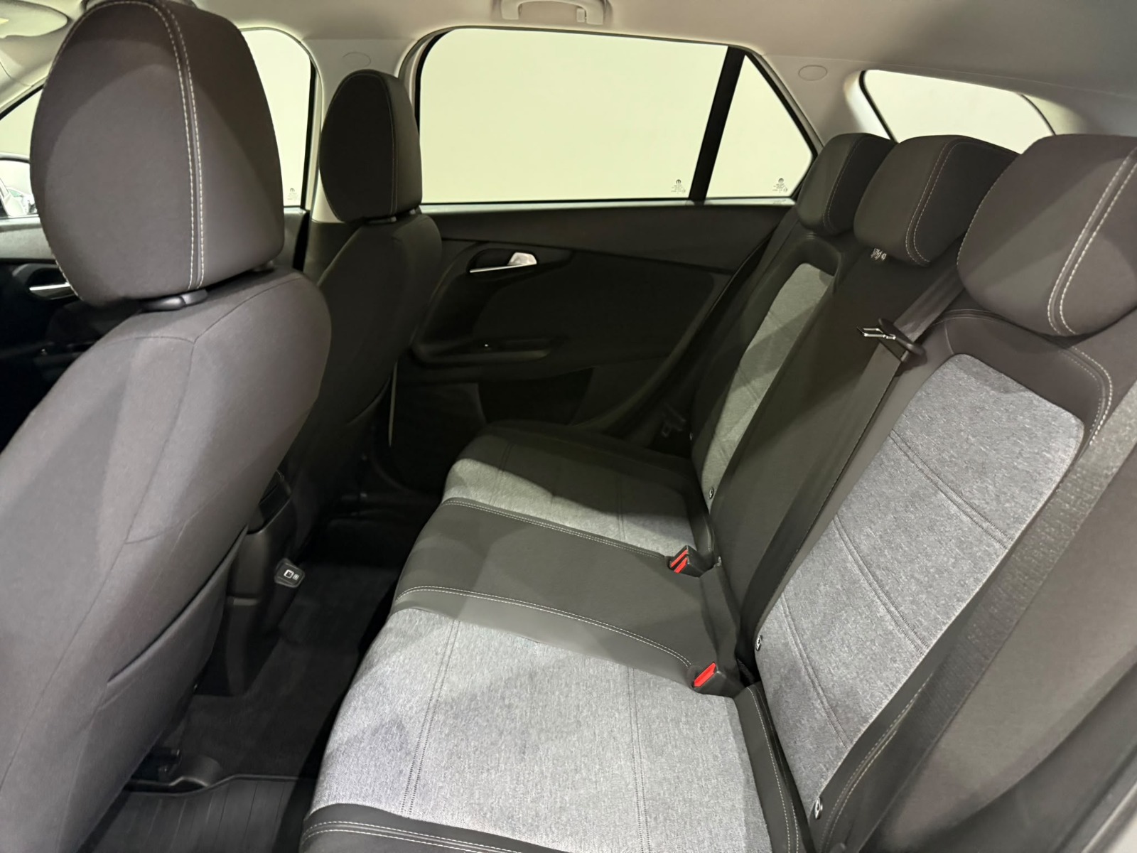 2023 Benzin Manuel Fiat Egea Cross Beyaz Gürel Tasarım Aksesuar Otomotiv San. Tic. Ltd. Şti.