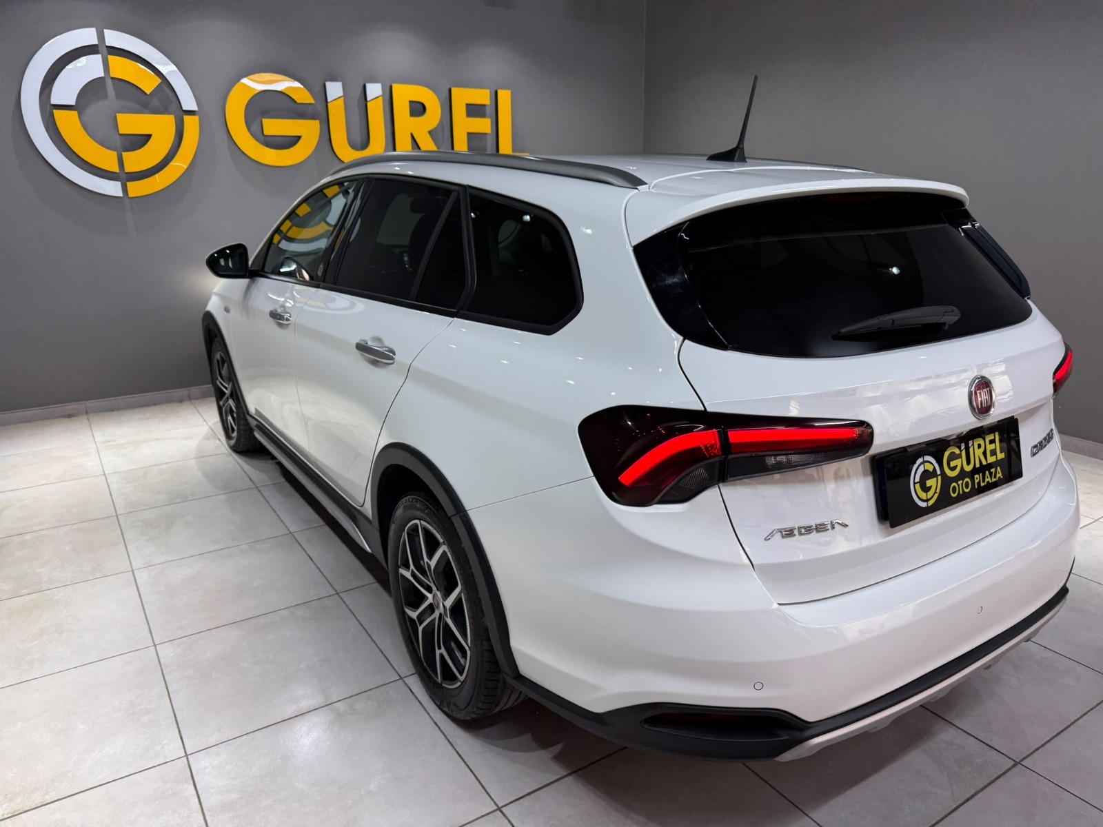 2023 Benzin Manuel Fiat Egea Cross Beyaz Gürel Tasarım Aksesuar Otomotiv San. Tic. Ltd. Şti.